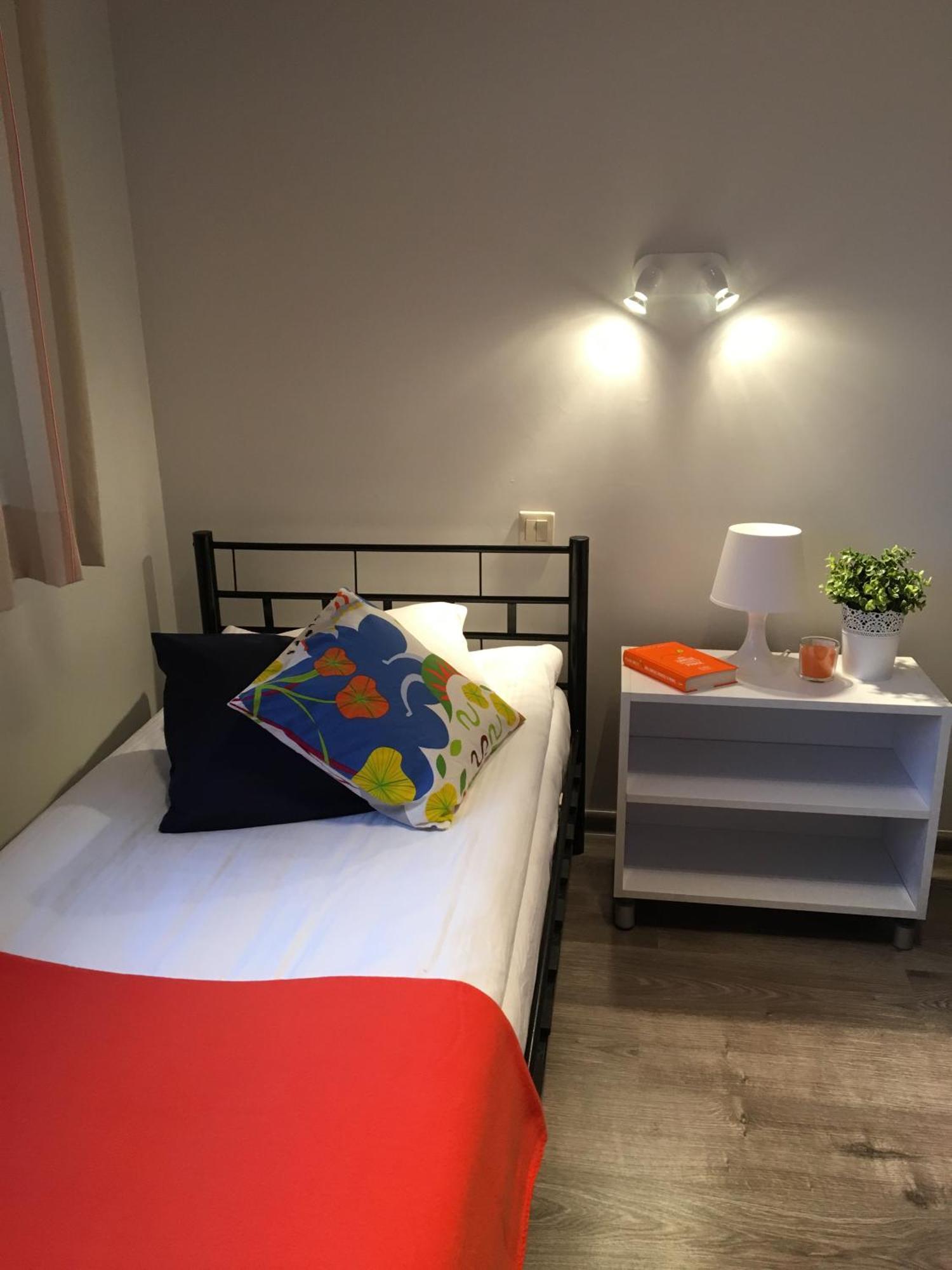Arcus Premium Hostel Варшава Номер фото